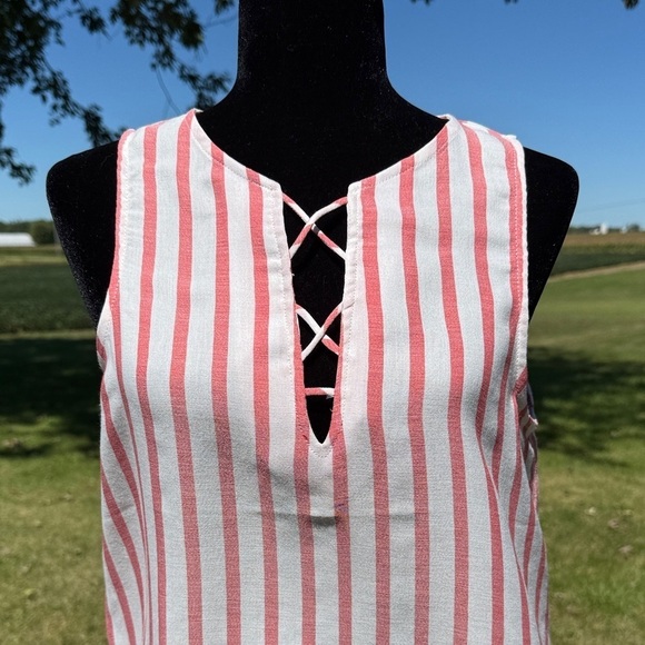 entro Tops - Entro Striped Sleeveless High Low Red White Blouse Rayon Blend Women’s S